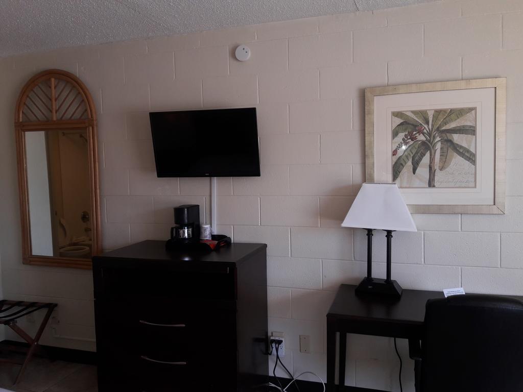 American Quality Lodge Panama City Exteriör bild