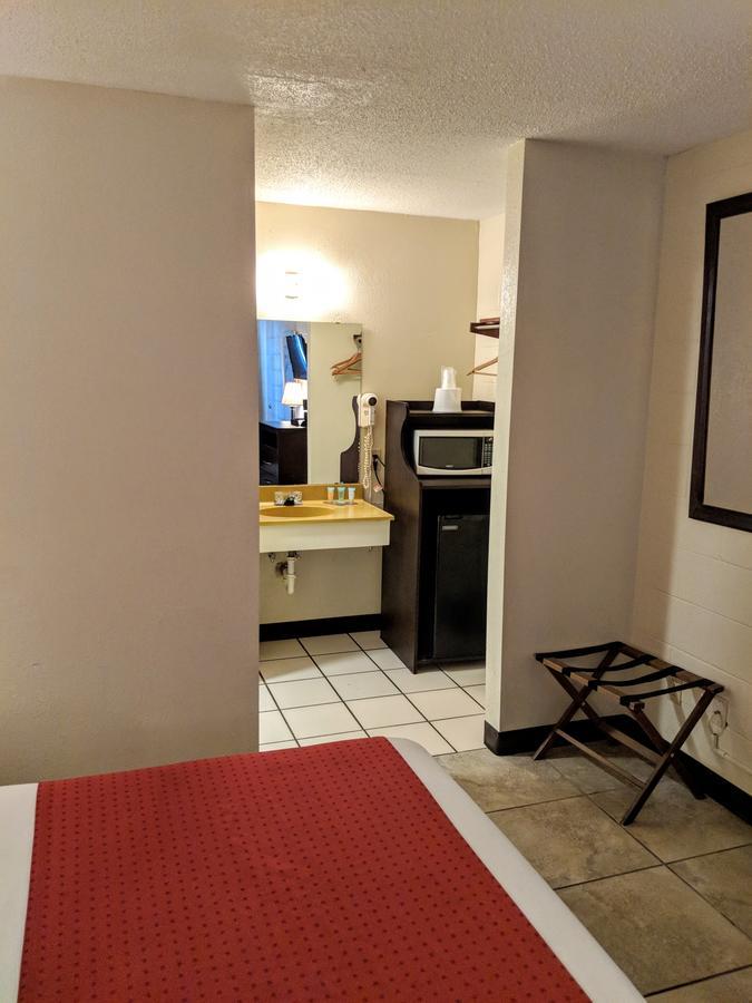 American Quality Lodge Panama City Exteriör bild